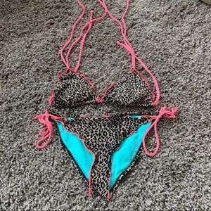 Sofia by vix leopard bikini with pink & blue trim